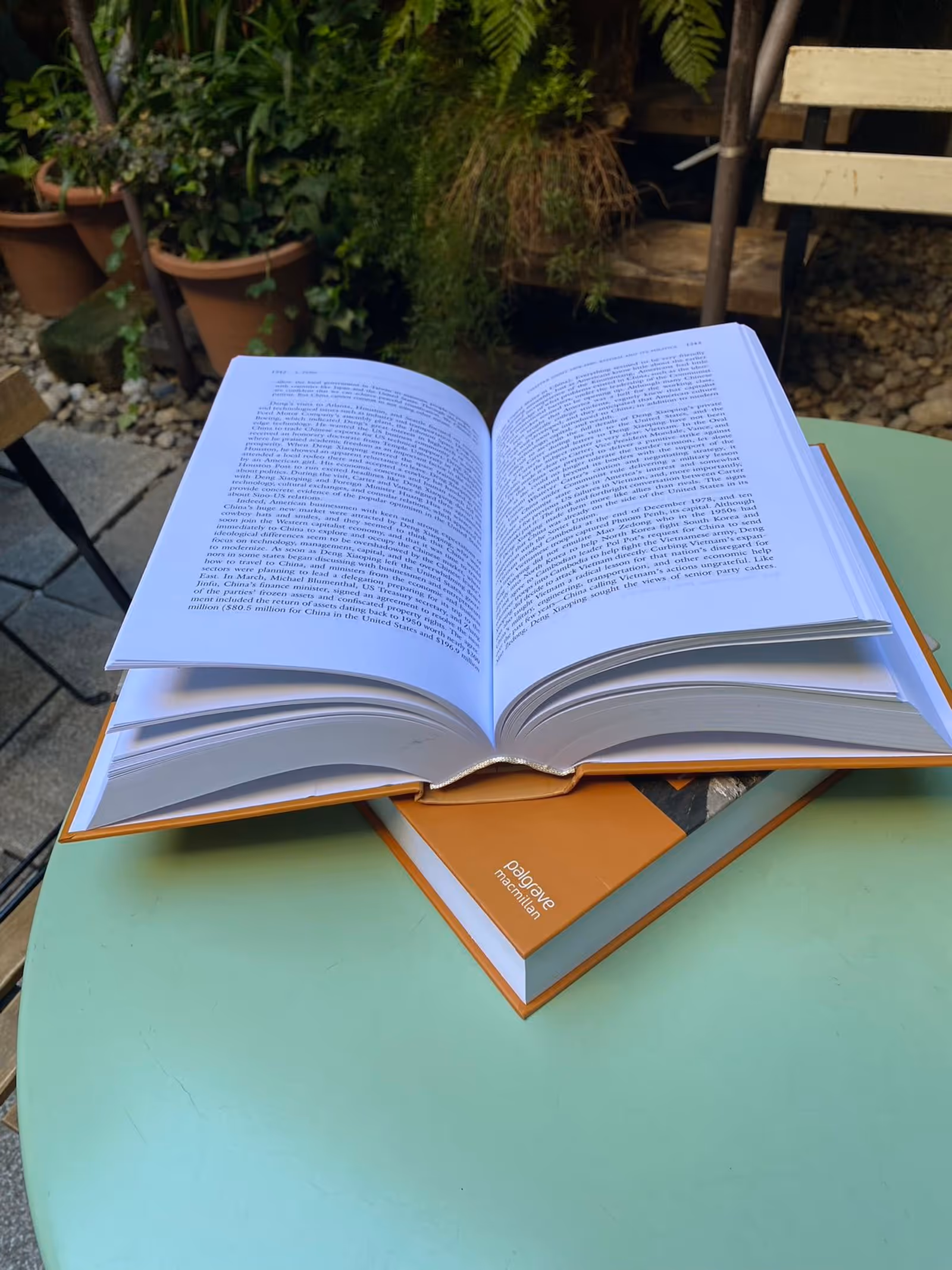 Caption: A History of China in the 20th Century (English edition), September 2023  Photograph: Lü Peng, Milan